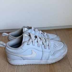 Nike Jordan 1 Low Light Blue Sneakers Sz 2Y